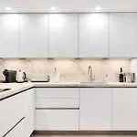 Apartamento En Primera Linea De Golf Con Piscina - Los Cartujanos 4 2 B