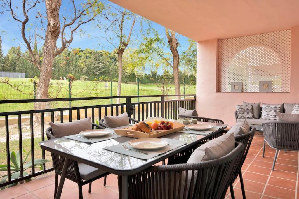 Appartement Apartamento En Primera Linea De Golf Con Piscina - Los Cartujanos 4 2 B Marbella