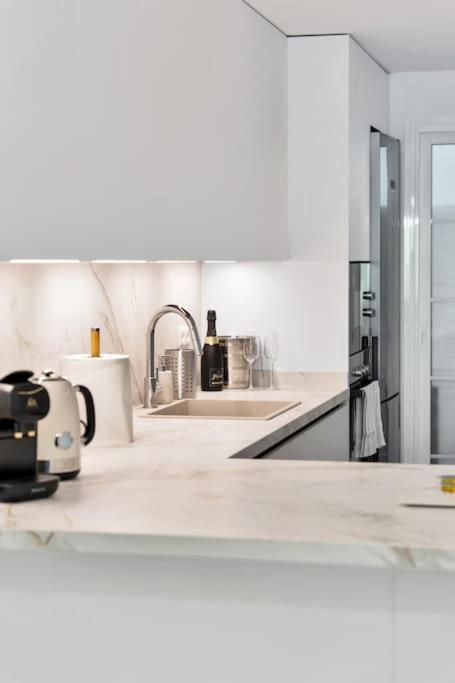 Apartamento En Primera Linea De Golf Con Piscina - Los Cartujanos 4 2 B Marbella
